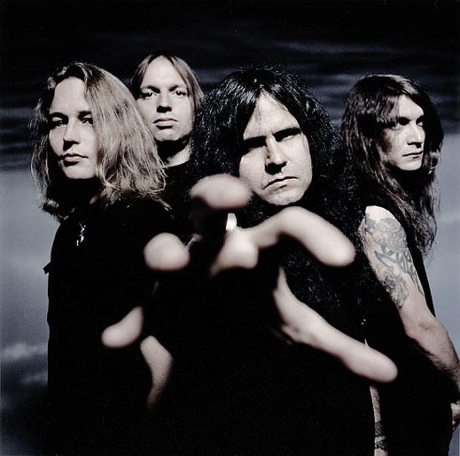 Kreator забиват в София