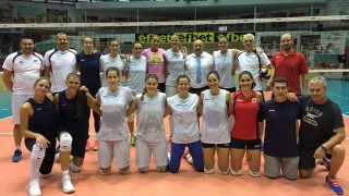 Министърът на младежта и спорта Красен Кралев изненада женския национален