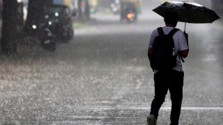 Днес над Източна България ще се задържи облачно с валежи