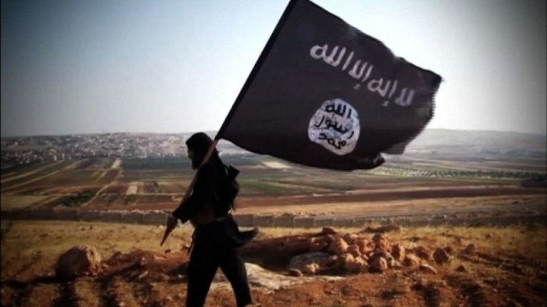 3000 ислямисти от последния бастион на ИДИЛ се предадоха