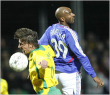 Анелка: Може да напусна Болтън