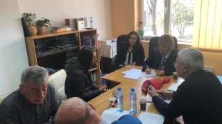 Общественият защитник Мая Манолова подозира че депутатите имитират промяна по