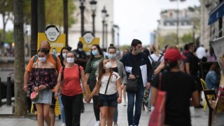 Броят на заразените с коронавирус нарасна с 3015 за последните