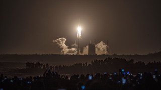 Китай успешно изстреля ново поколение ракета Long March 7A рано