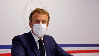 Макрон призова пред Съвета по отбрана всички французи да се ваксинират