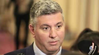 Първата стъпка която ще предприемем е да напишем нова стратегия