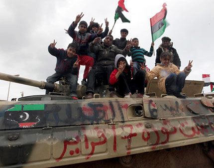 Нови сблъсъци в Либия
