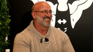 Магистърът по бодибилдинг и фитнес методика към IFBB Виктор