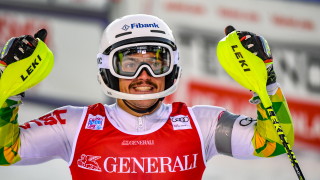 Алберт Попов продължава с отличното си представяне за Световната купа