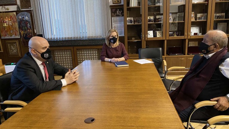 Главният прокурор Иван Гешев се срещна с дядото на 8-годишното