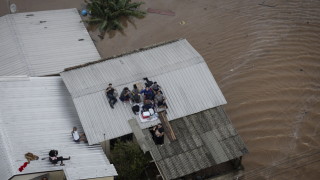 Продължаващите проливни дъждове в южния бразилски щат Рио Гранде до
