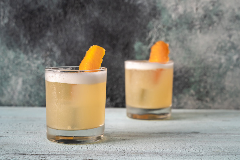 Традиционно Whiskey Sour се прави с яйчен белтък, който му придава приятна, гладка тектура и по-интересен вкус