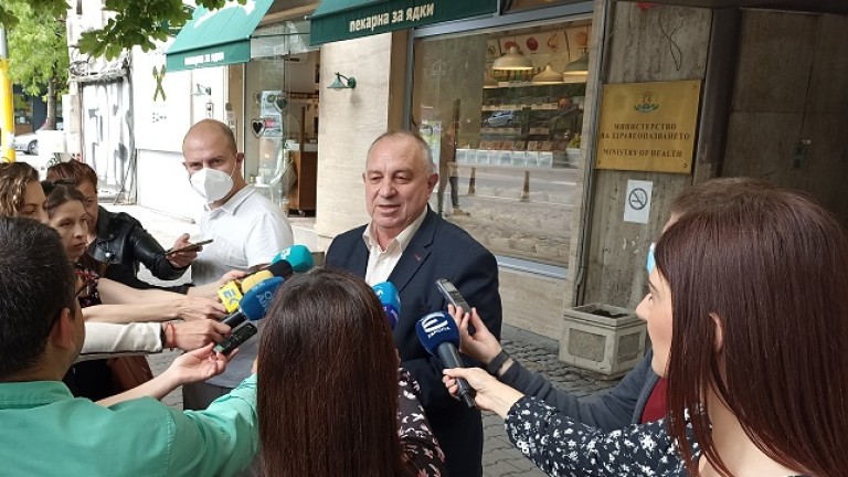 Зам.-министър Златанов: Към момента не се предвижда локдаун