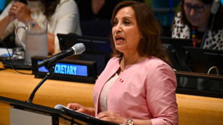 Министърът на вътрешните работи на Перу Хуан Хосе Сантиванес бе