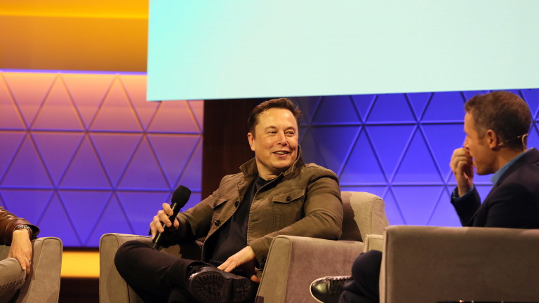 Neuralink на Мъск готова да свърже човека с компютъра с мозъчна операция