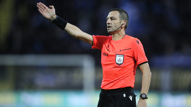 Владимир Вълков свири Берое - Левски, Волен Чинков ще ръководи Ботев (Враца) - ЦСКА