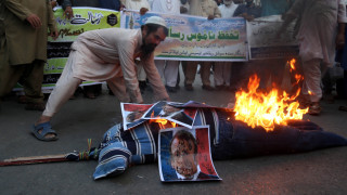 В Пакистан продължават протестите срещу Макрон