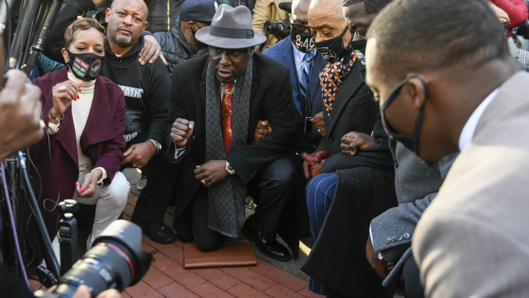 Съдът в САЩ: Дерек Шовин е виновен за смъртта на Джордж Флойд