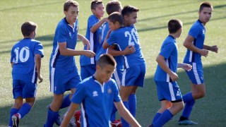 Юношите на Левски до 14 години завършиха 2 2 с Ботев