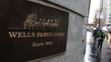 Wells Fargo закрива 450 клона