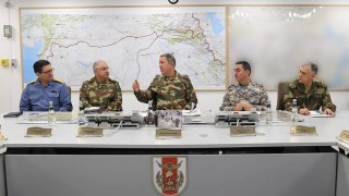 Танкове на Турция навлязоха в сирийския град Африн за оказване