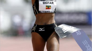 Етиопката Дефар счупи рекорда на 2 мили