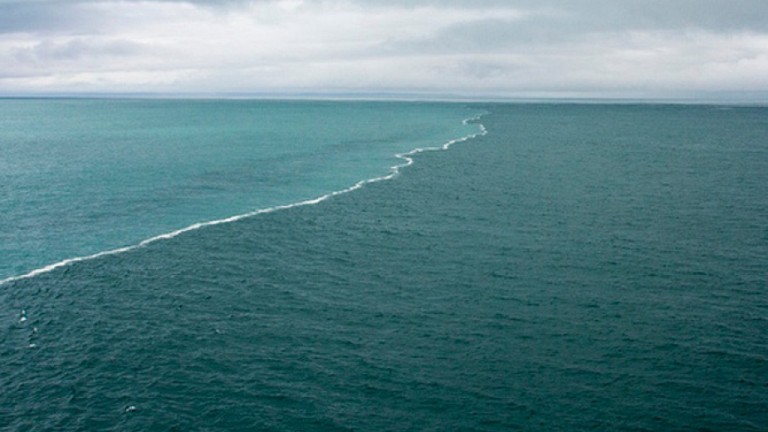 Виж срещата на две морета, които никога не се сливат (ВИДЕО)
