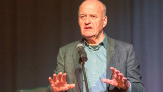 С паста за зъби постига първия си успех После създава