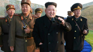 Активист разпръсна хиляди копия на "Интервюто" в Северна Корея