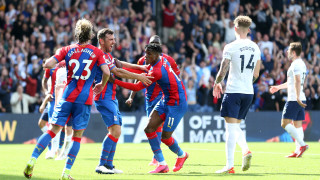 Тотнъм инкасира първо поражение през сезона във Висшата лига Успешната