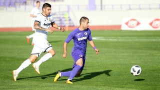 Отборите на Славия и Етър играят един срещу друг в