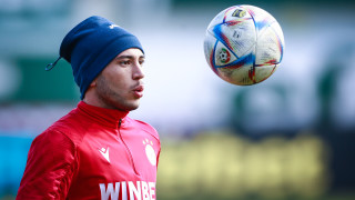 Бившият футболист на ЦСКА Жираир Шагоян ще продължи кариерата си