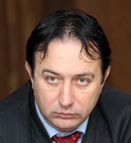 Роман Василев „заобиколил" закона в искане за СРС, призна Цацаров
