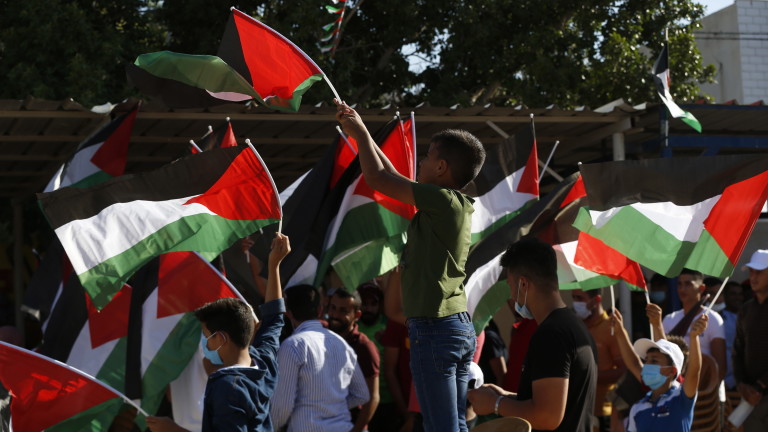 Съперниците Фатах и Хамас се обединяват срещу анексирането на Западния бряг