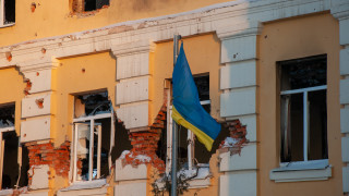 Украйна: Руските военни настъпват по цялата линия в Донбас