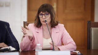 Омбудсманът Велислава Делчева подчерта необходимостта от баланс между интересите на притежателите