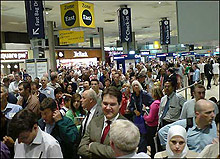 Великобритания намалява ограниченията на летищата