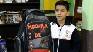 Дете изобрети раница, предпазваща от куршуми