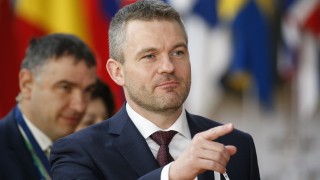 Новият премиер на Словакия Петер Пелегрини обяви че за експулсиране
