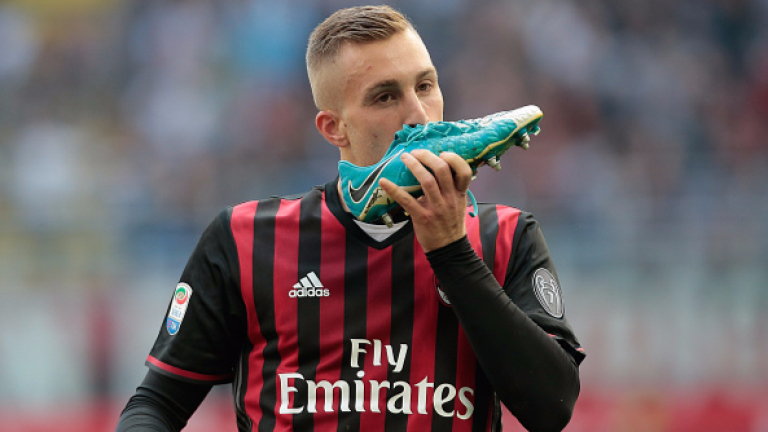 Жерар Деулофеу напуска Милан