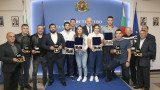  Министър Кралев награди медалистите от Световното състезание по битка 