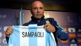 Аржентина посреща Перу тази нощ в ключов сблъсък за класиране