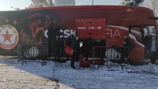 Футболистите и част от ръководството на ЦСКА заминаха за Румъния