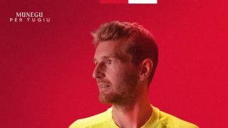 Монако представи официално вратаря Лукаш Храдецки Той идва от германския