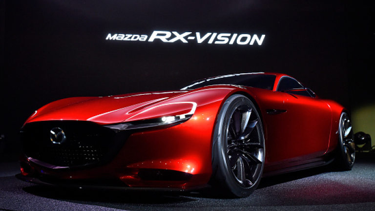 Mazda хвърля 100 инженери във възстановяването на един от най-странните двигатели в света