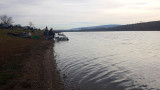  Издирват се двама риболовци, изчезнали в езеро край Бургас 