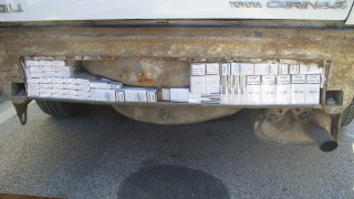 Митнически служители задържаха грък с близо 2000 кутии контрабандни цигари