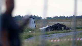 Девет загинали при самолетна катастрофа в Швеция 