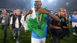 Виктор Осимен е включен в състава на Наполи за мача