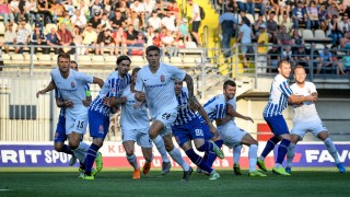 Зоря взима контузените за мача в София 